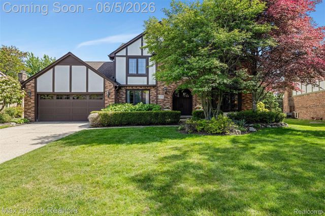 2773 Winter Park Road, Rochester Hills, MI 48309