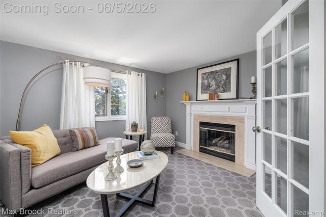 2773 Winter Park Road, Rochester Hills, MI 48309