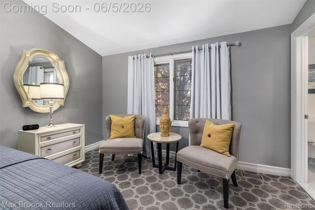 2773 Winter Park Road, Rochester Hills, MI 48309