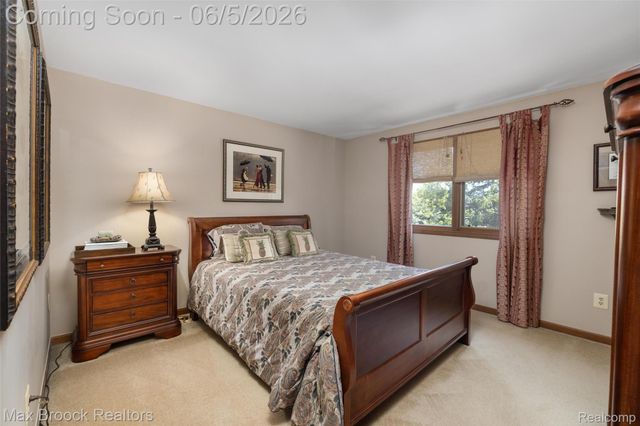 2773 Winter Park Road, Rochester Hills, MI 48309