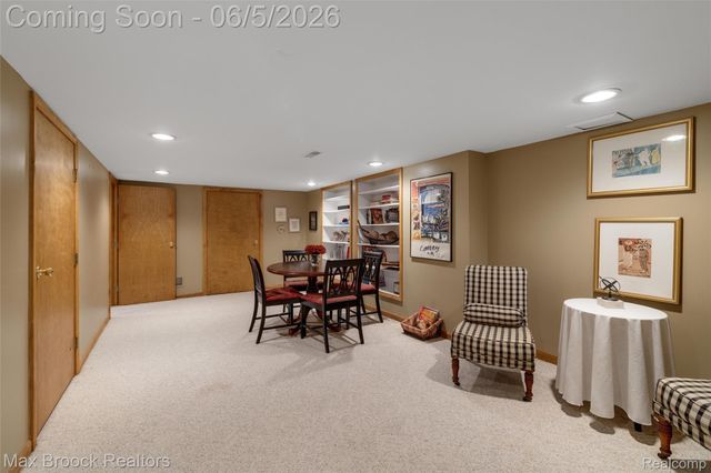 2773 Winter Park Road, Rochester Hills, MI 48309