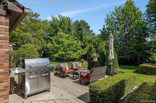 2773 Winter Park Road, Rochester Hills, MI 48309