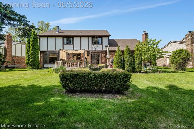 2773 Winter Park Road, Rochester Hills, MI 48309