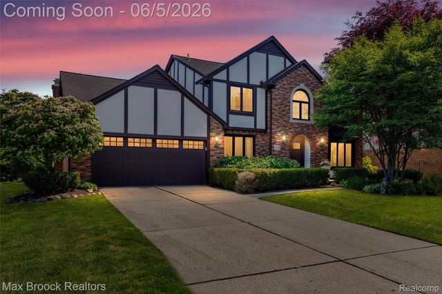 2773 Winter Park Road, Rochester Hills, MI 48309