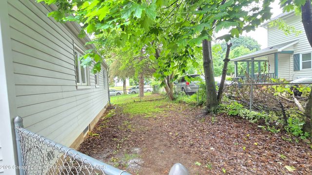 1220 Whyte Street, Lansing, MI 48906