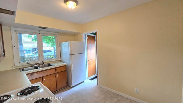 1220 Whyte Street, Lansing, MI 48906