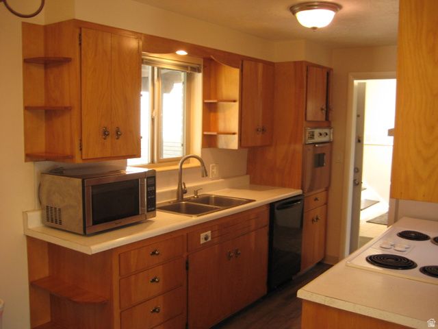 2402 W 5075 S, Roy, UT 84067