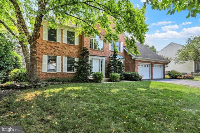 200 STURBRIDGE DR, Wyomissing, PA 19610