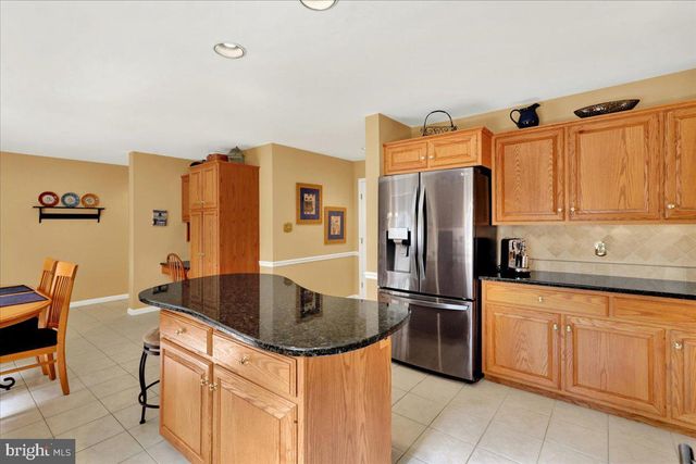 200 STURBRIDGE DR, Wyomissing, PA 19610