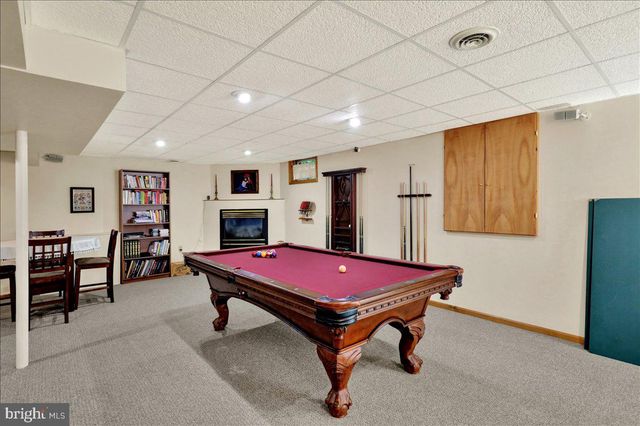 200 STURBRIDGE DR, Wyomissing, PA 19610