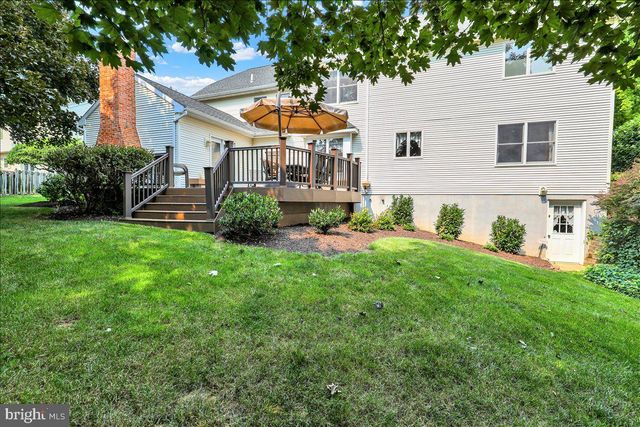 200 STURBRIDGE DR, Wyomissing, PA 19610