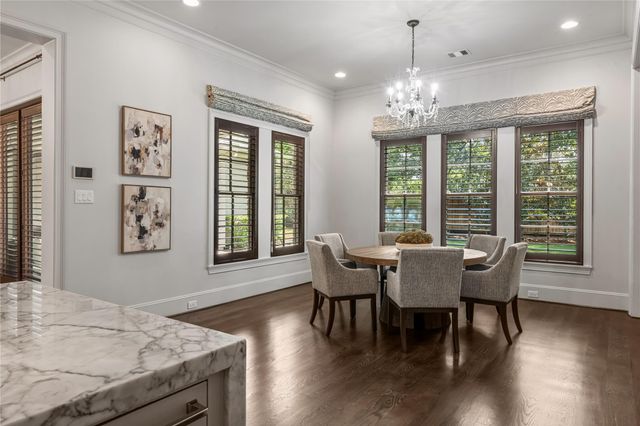 5307 Huckleberry Lane, Houston, TX 77056