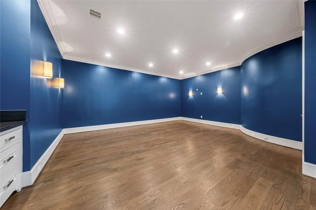 5307 Huckleberry Lane, Houston, TX 77056