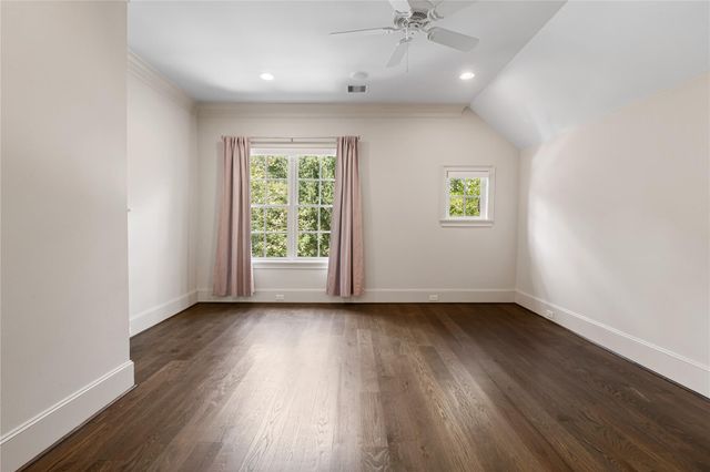 5307 Huckleberry Lane, Houston, TX 77056
