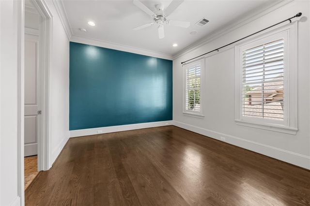 5307 Huckleberry Lane, Houston, TX 77056