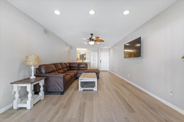 12100 Melville Drive 409D, Montgomery, TX 77356