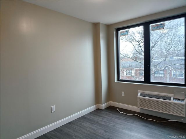 163-07 72nd Ave 3G, Fresh Meadows, NY 11365