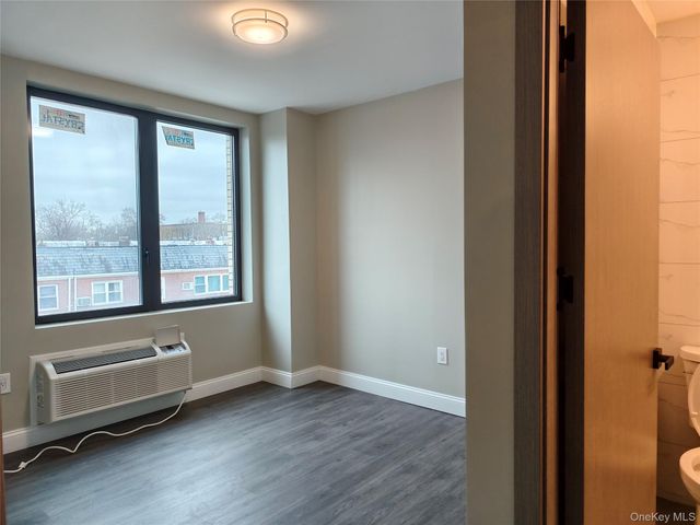 163-07 72nd Ave 3G, Fresh Meadows, NY 11365