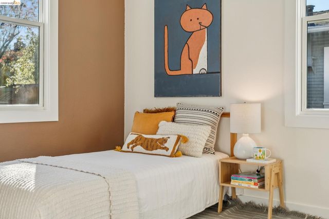 1339 Kains Ave, Berkeley, CA 94702