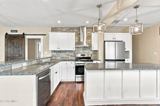 3010 LEBANON Avenue, El Paso, TX 79930