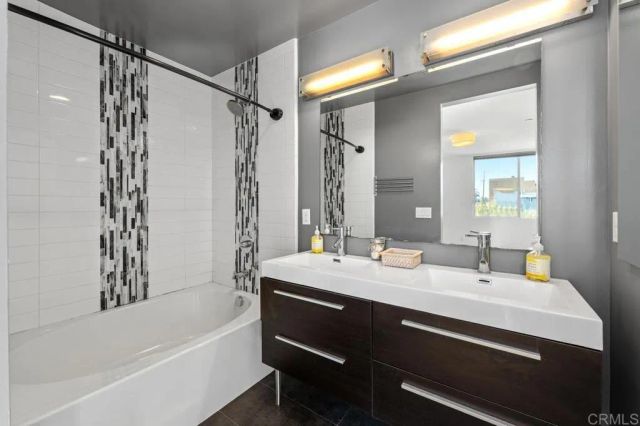 2187 Catalina Boulevard, San Diego, CA 92107