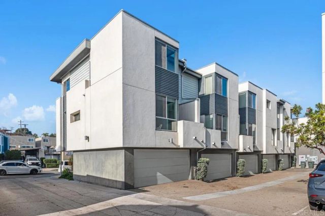 2187 Catalina Boulevard, San Diego, CA 92107