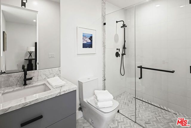 11961 Dorothy Street 2, Los Angeles, CA 90049