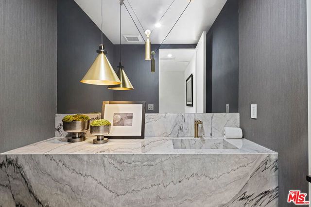 11961 Dorothy Street 2, Los Angeles, CA 90049