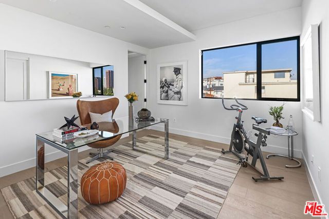 11961 Dorothy Street 2, Los Angeles, CA 90049