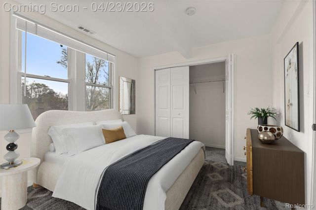 26045 Eton Avenue, Dearborn Heights, MI 48125
