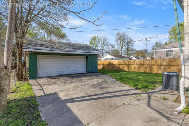 26045 Eton Avenue, Dearborn Heights, MI 48125