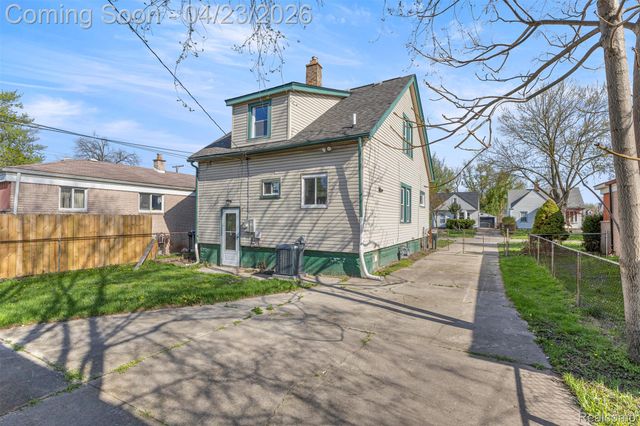26045 Eton Avenue, Dearborn Heights, MI 48125