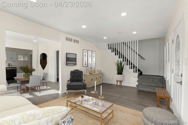 26045 Eton Avenue, Dearborn Heights, MI 48125