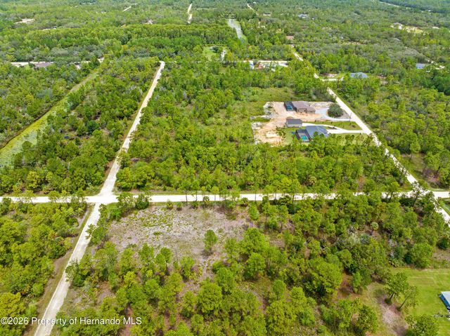 10052 Yellowbird Avenue, Weeki Wachee, FL 34614