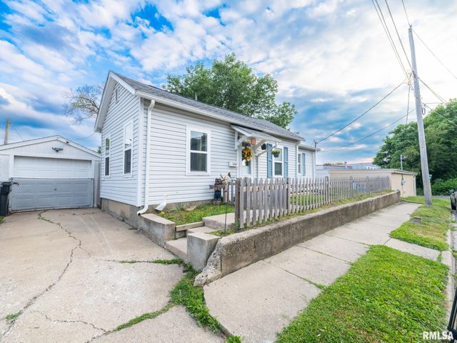 1204 ANN ELIZA Street, Pekin, IL 61554
