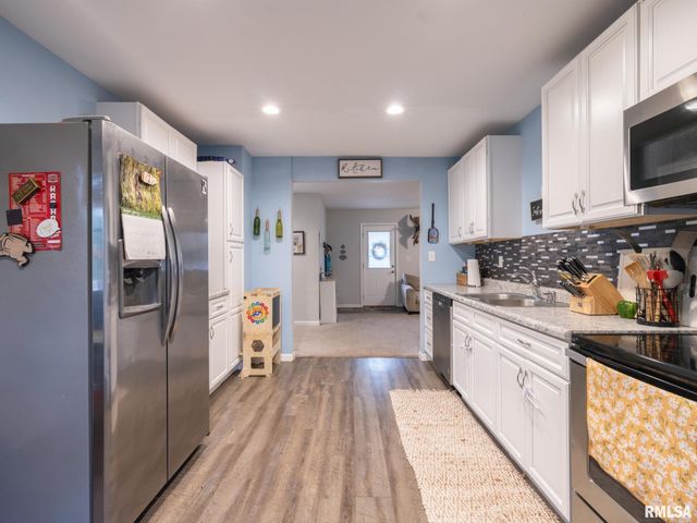 1204 ANN ELIZA Street, Pekin, IL 61554