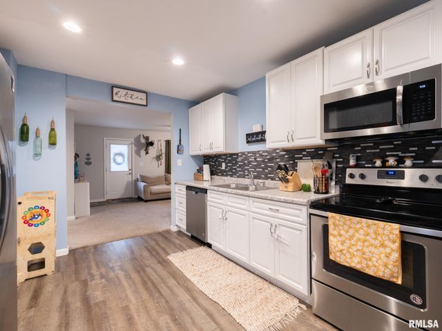 1204 ANN ELIZA Street, Pekin, IL 61554