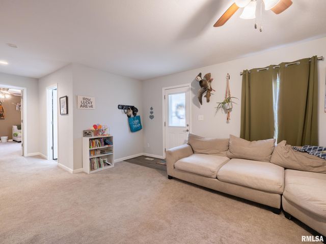1204 ANN ELIZA Street, Pekin, IL 61554