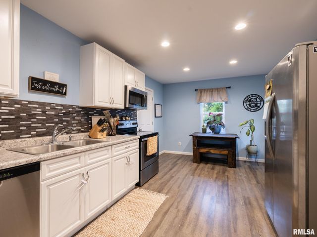 1204 ANN ELIZA Street, Pekin, IL 61554