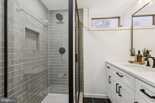 425 N NORWOOD ST, Arlington, VA 22203