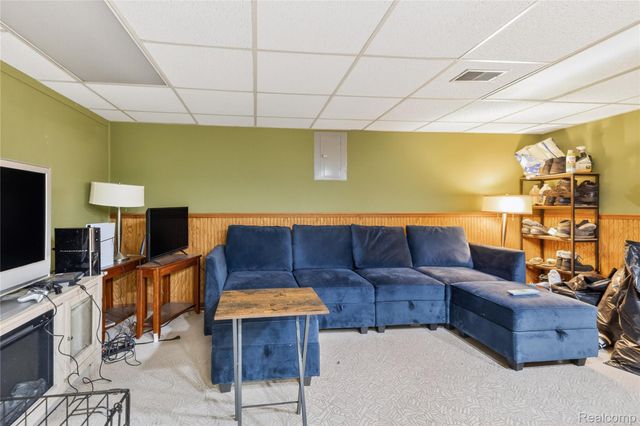30533 Hiveley Street, Westland, MI 48186