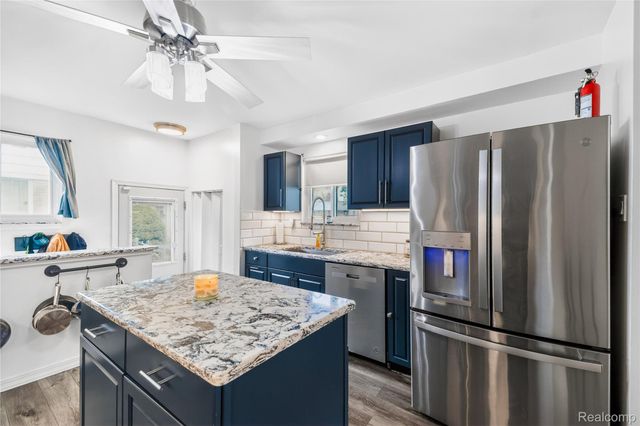 30533 Hiveley Street, Westland, MI 48186