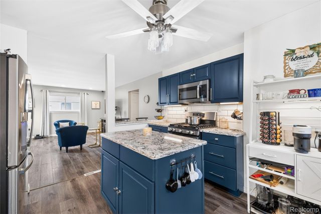 30533 Hiveley Street, Westland, MI 48186