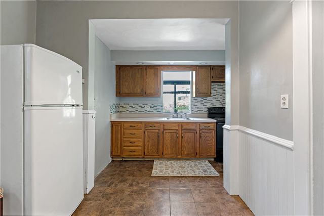 228 W 4th St, City Of Greensburg, PA 15601
