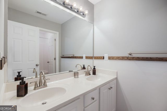 1802 Willow Branch Lane, Kennesaw, GA 30152