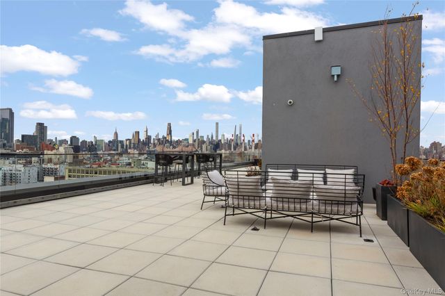 35-01 36th Avenue, Astoria, NY 11106