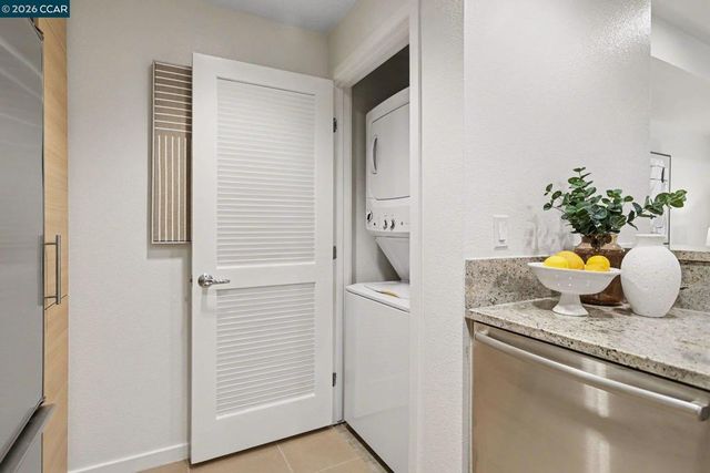 1655 N California Blvd. 242, Walnut Creek, CA 94596