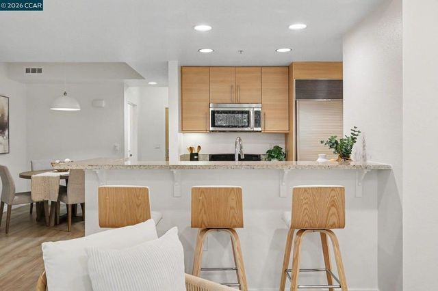 1655 N California Blvd. 242, Walnut Creek, CA 94596