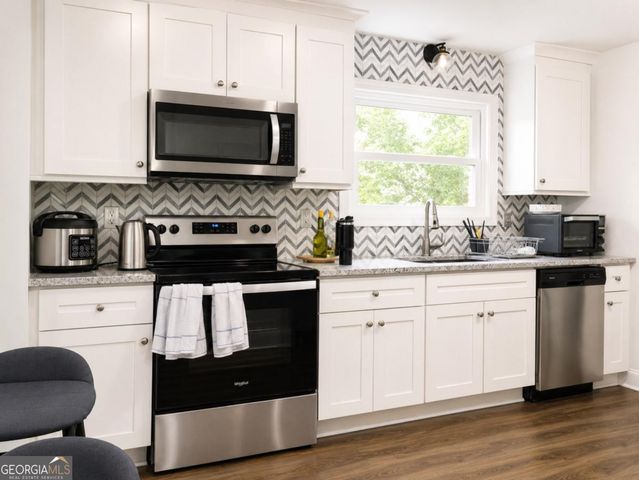 1522 Dupree Road, Woodstock, GA 30189
