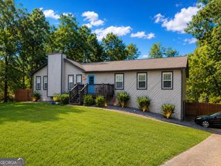 1522 Dupree Road, Woodstock, GA 30189